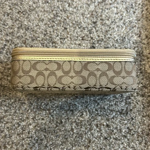 Coach Fabric Zip Jewelry Holder - Picture 4 of 9